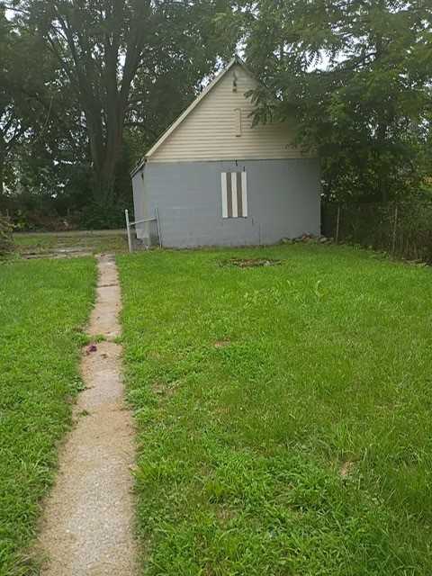 615 Prouty Ave - Photo 6 of 28