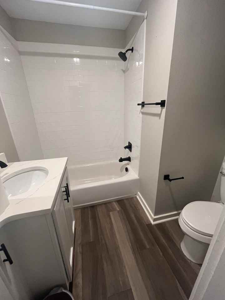 306 Ashland St - Photo 6 of 17