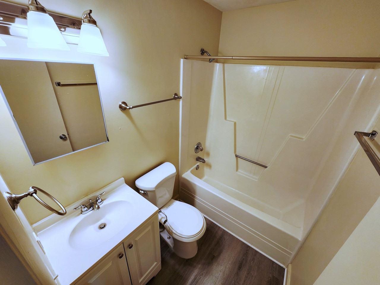 1348 Hunters Rd #C - Photo 6 of 13