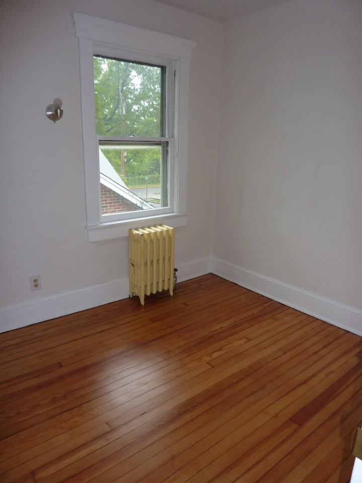 14 Highland Ave #2 - Photo 5 of 6