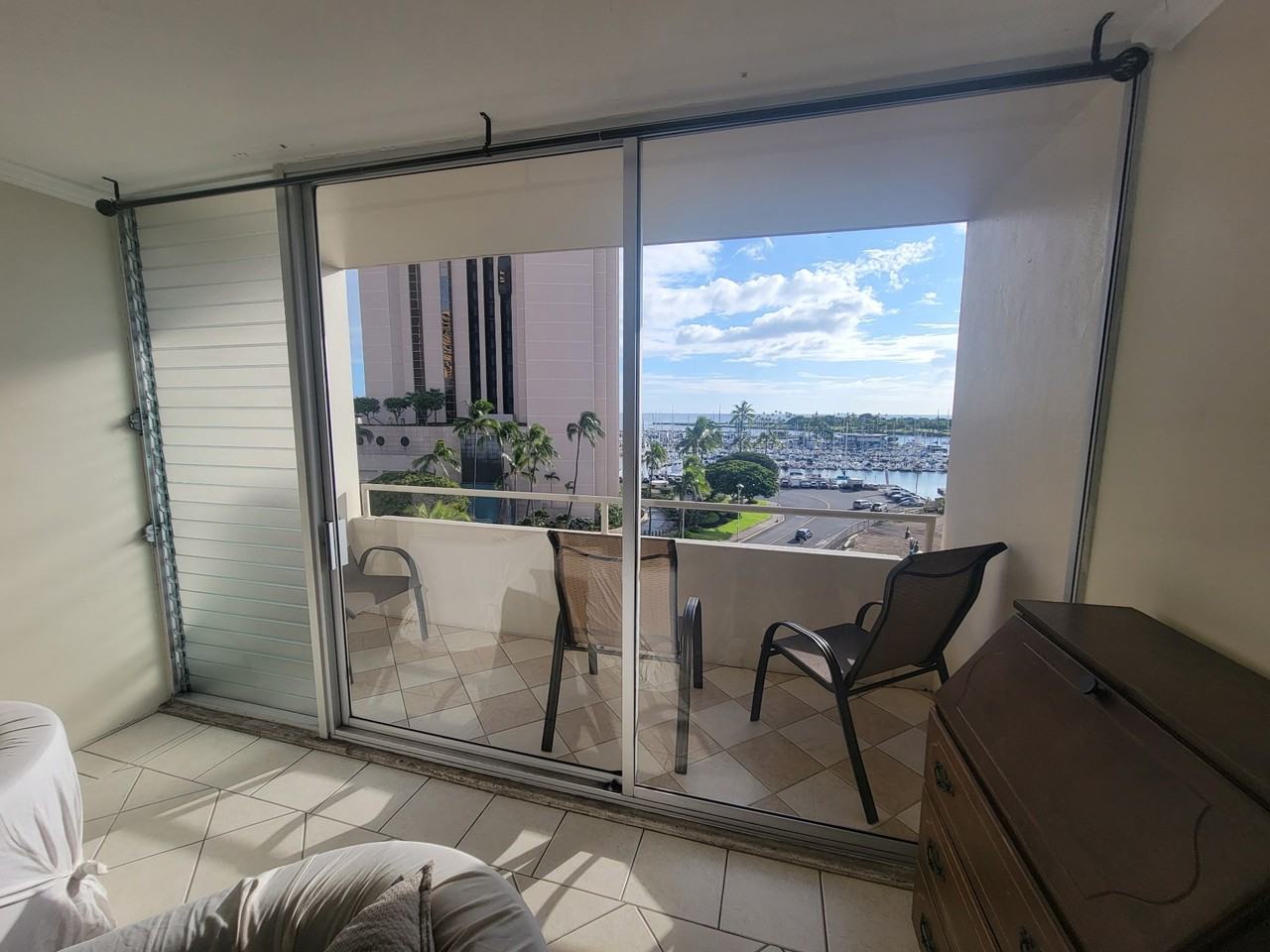 1676 Ala Moana Blvd #607