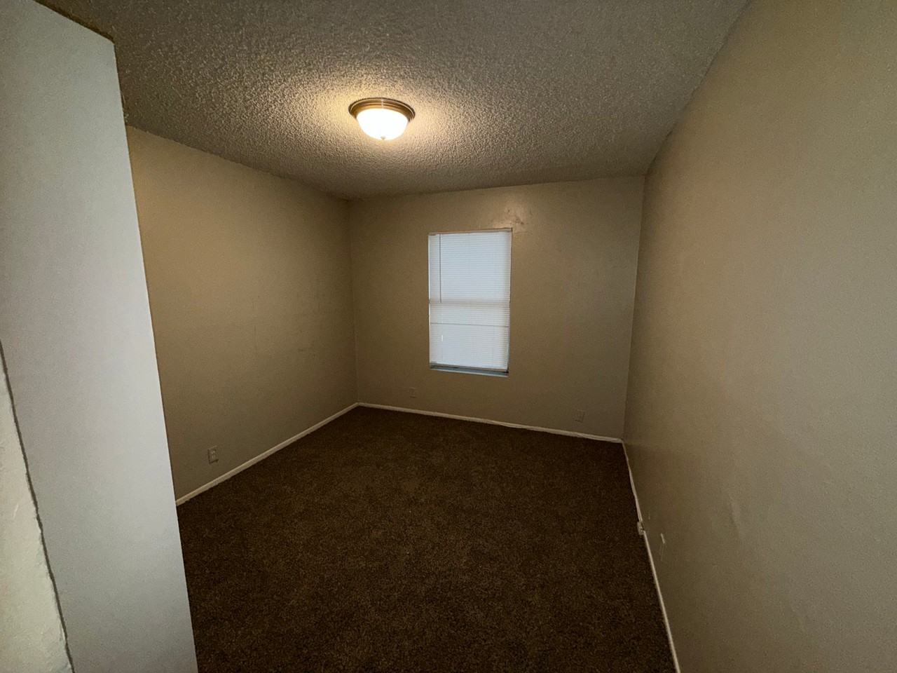 3435 Gateway Dr - Photo 6 of 8