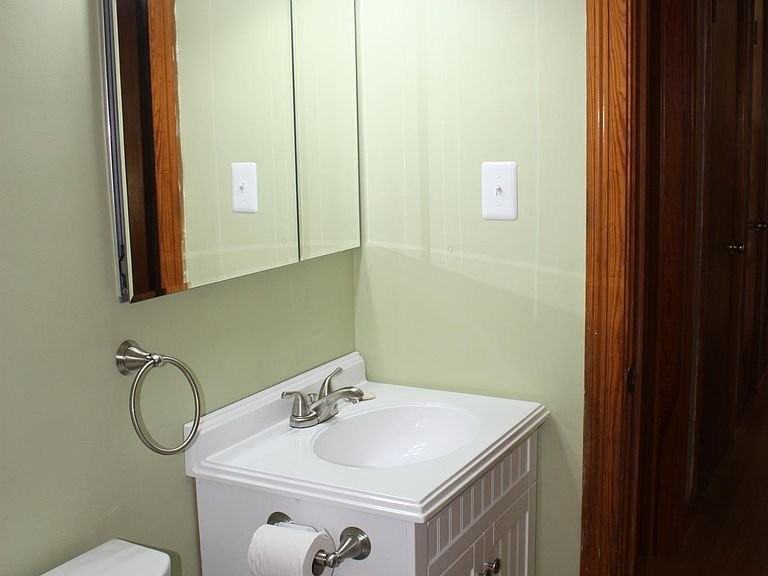 2408 Sunset Rd - Photo 6 of 8