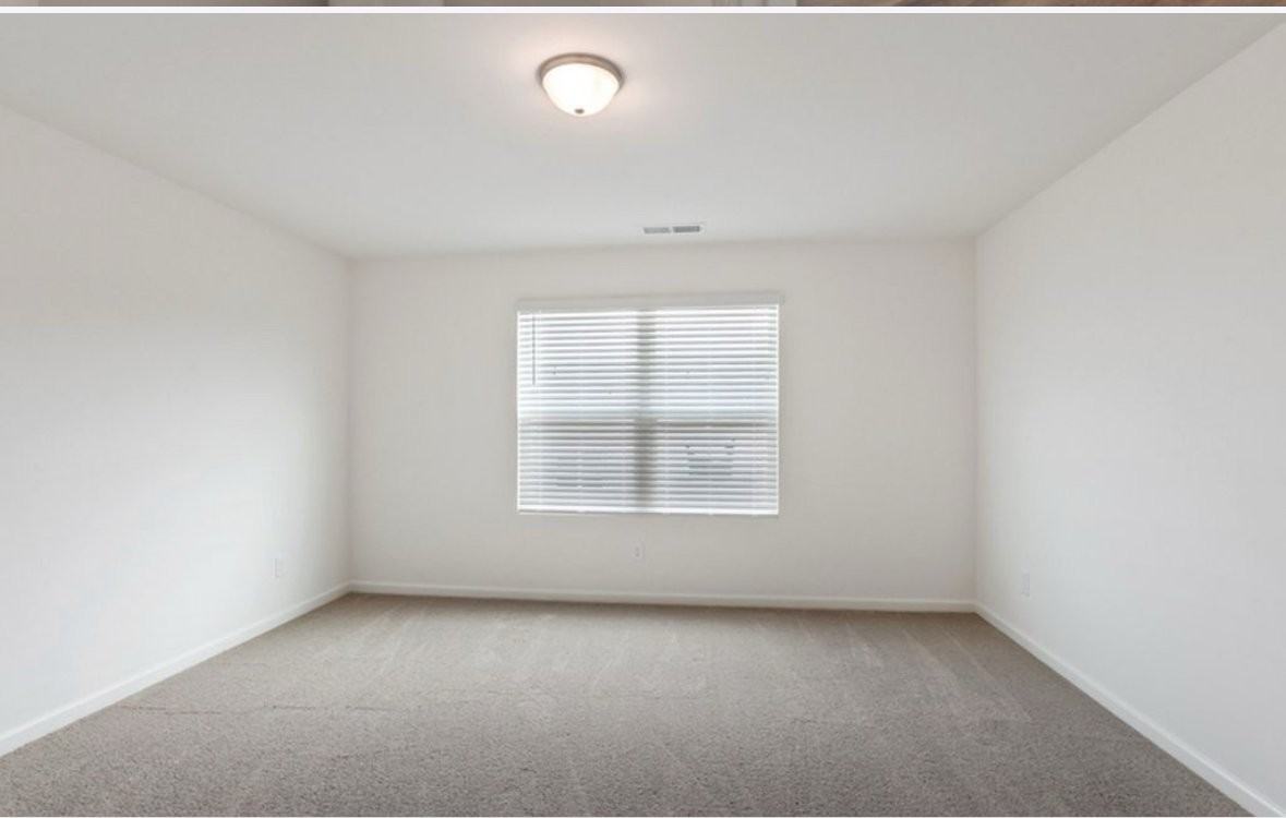 235 Grand Central Way - Photo 6 of 8