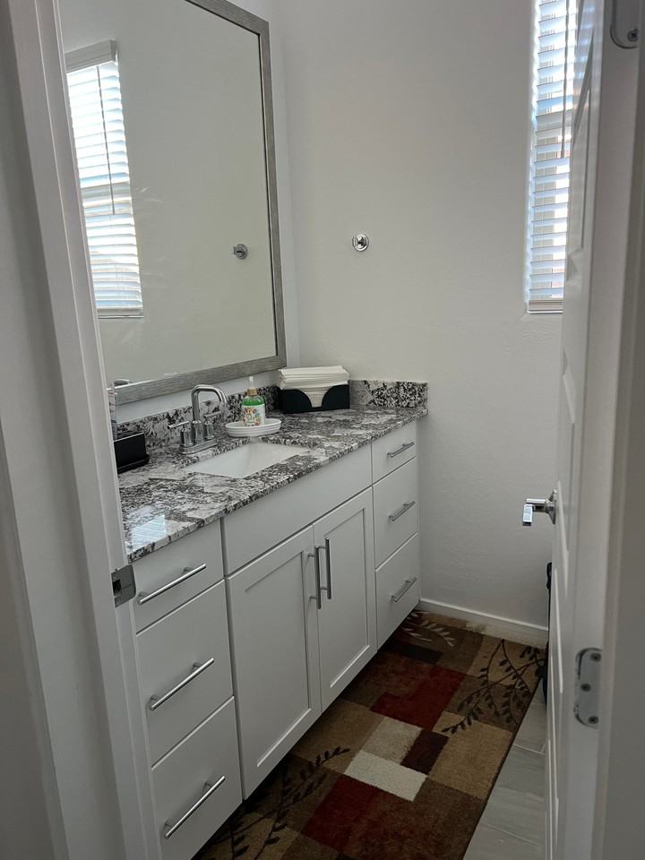 19609 W Monterey Way - Photo 5 of 9