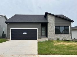 featured image of 1131 Nw Petersen Dr