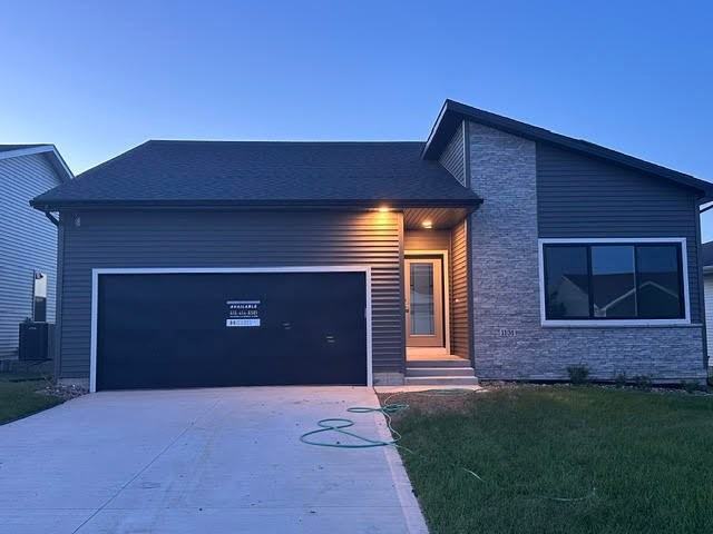 1131 Nw Petersen Dr - Photo 2 of 18