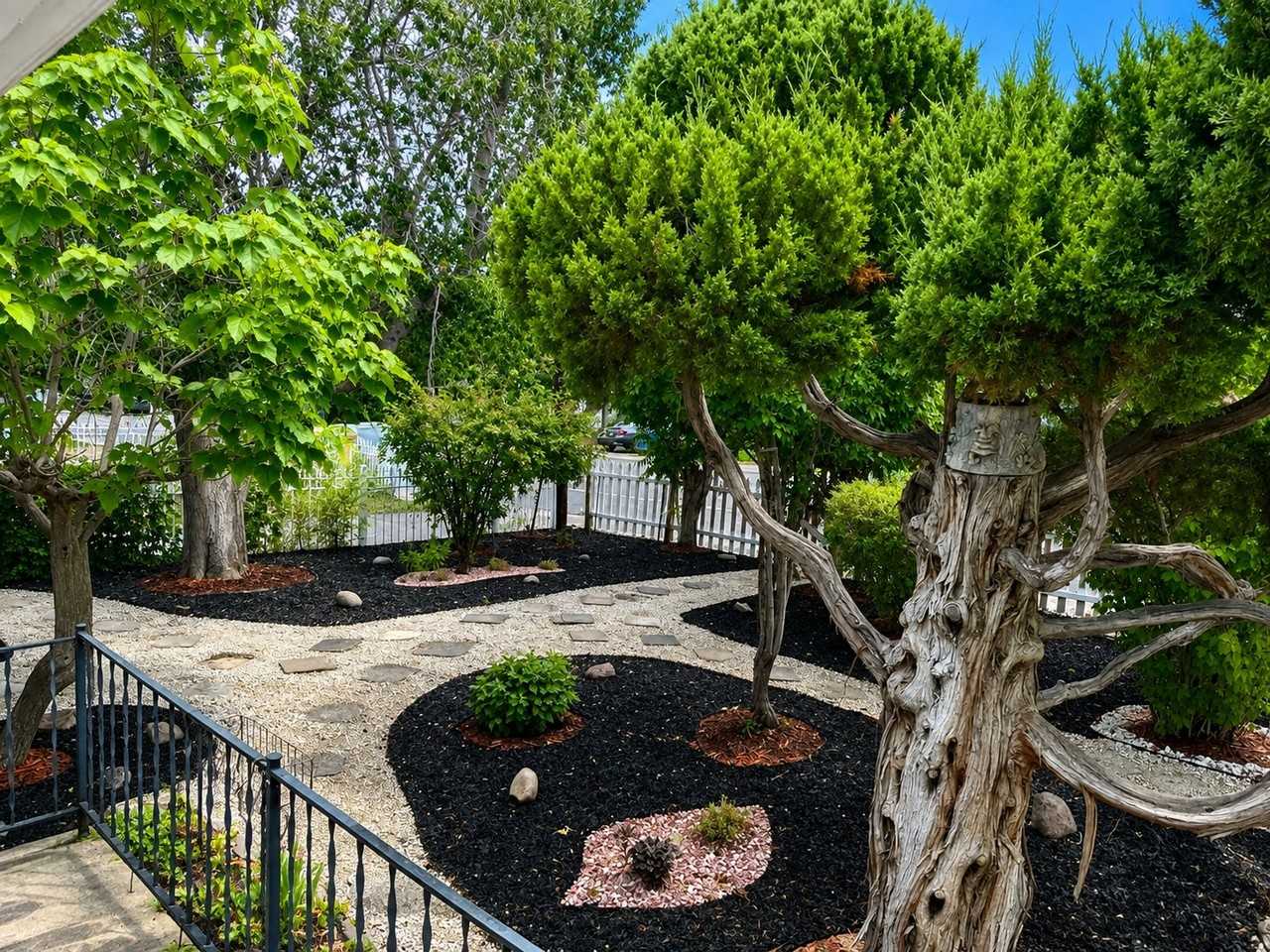 5480 E 66th Way - Photo 2 of 12