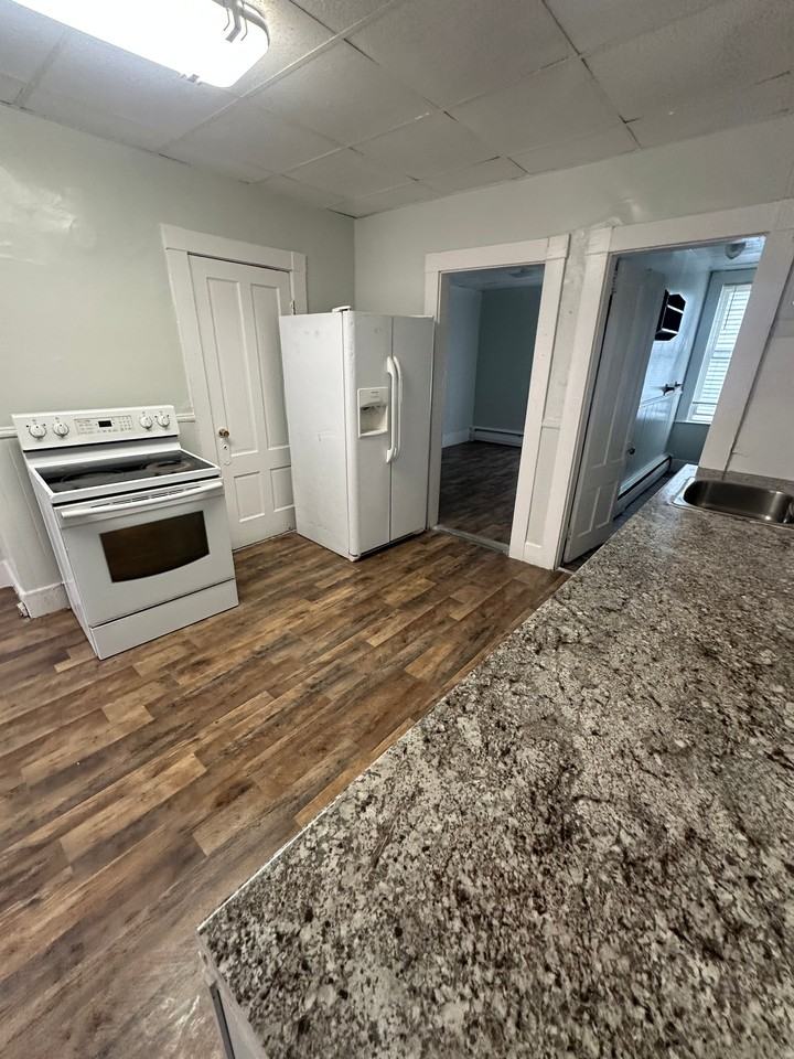 50 Knox St #2 - Photo 6 of 7