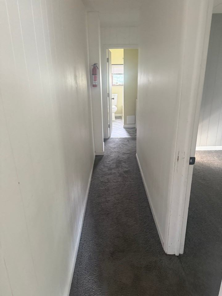 364 Corinne Ave - Photo 6 of 13