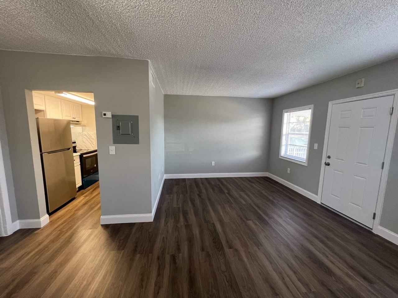 2605 Nwstreet #208 - Photo 3 of 20