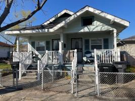 featured image of 5515 N Robertson St