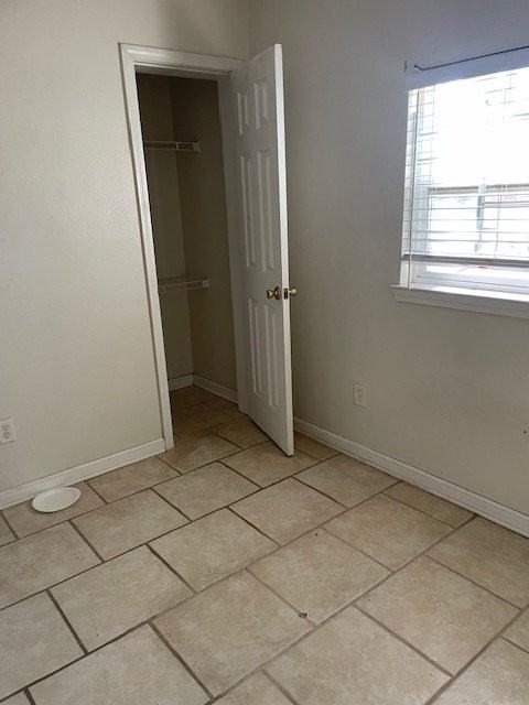 5515 N Robertson St - Photo 5 of 7