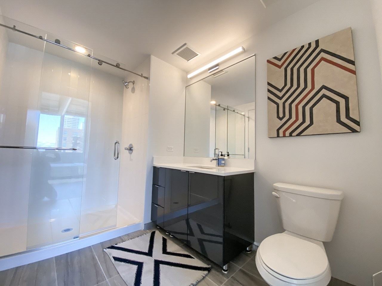 736 W Sheridan Rd - Photo 6 of 10