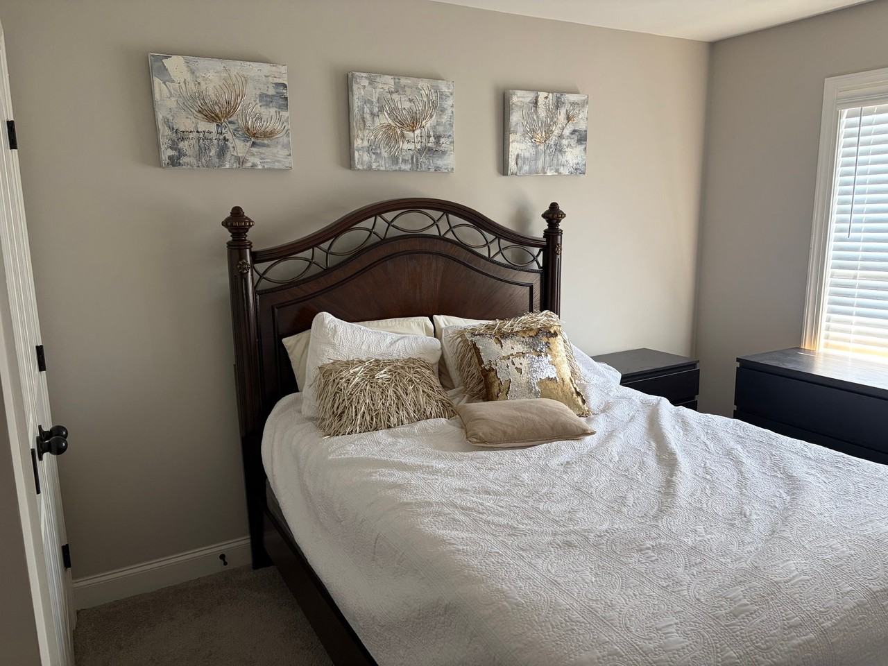 669 Winding Oak Way - Photo 3 of 8