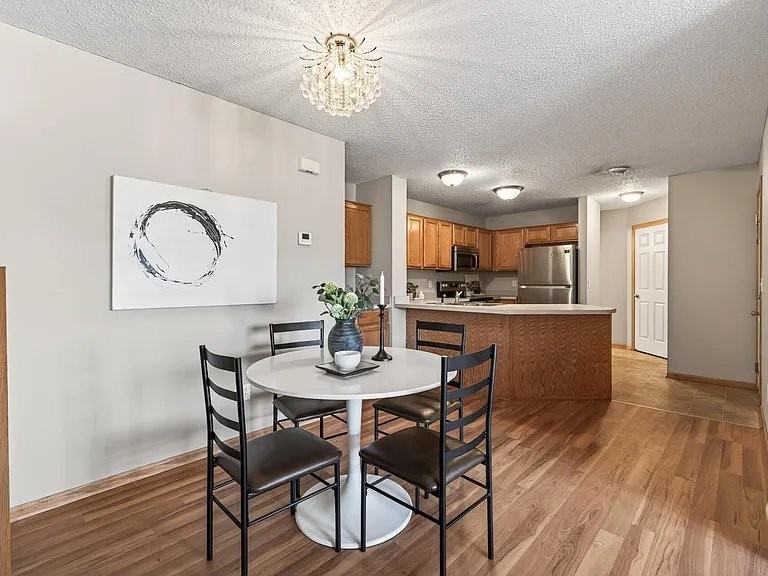 6190 Marlowe Ave Ne - Photo 6 of 20