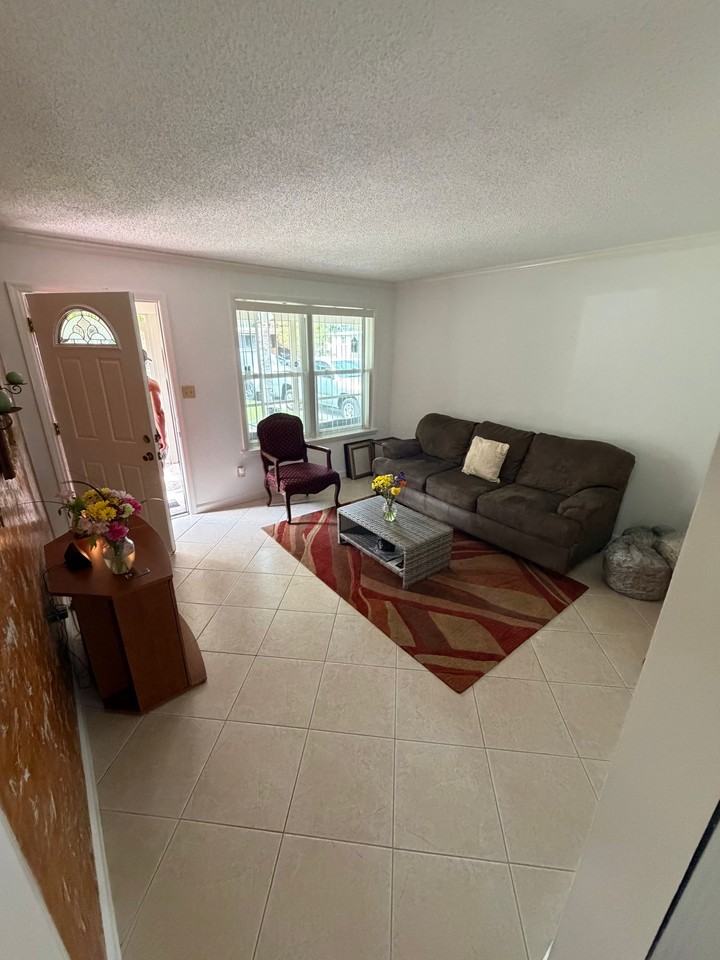 6138 Shenandoah Way - Photo 3 of 5