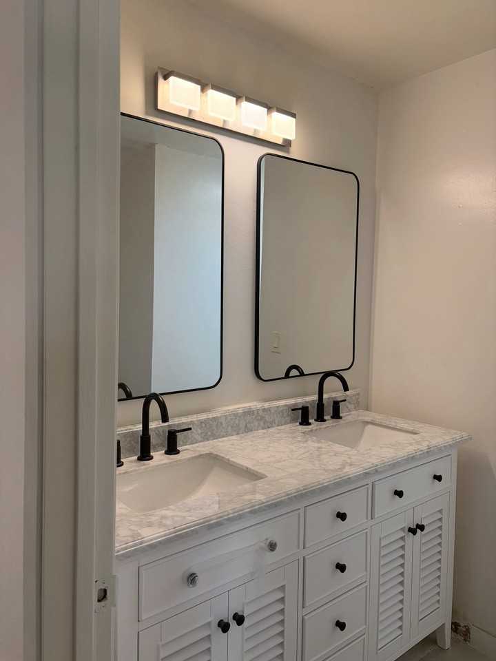 1237 Coronado Dr #1 - Photo 2 of 9