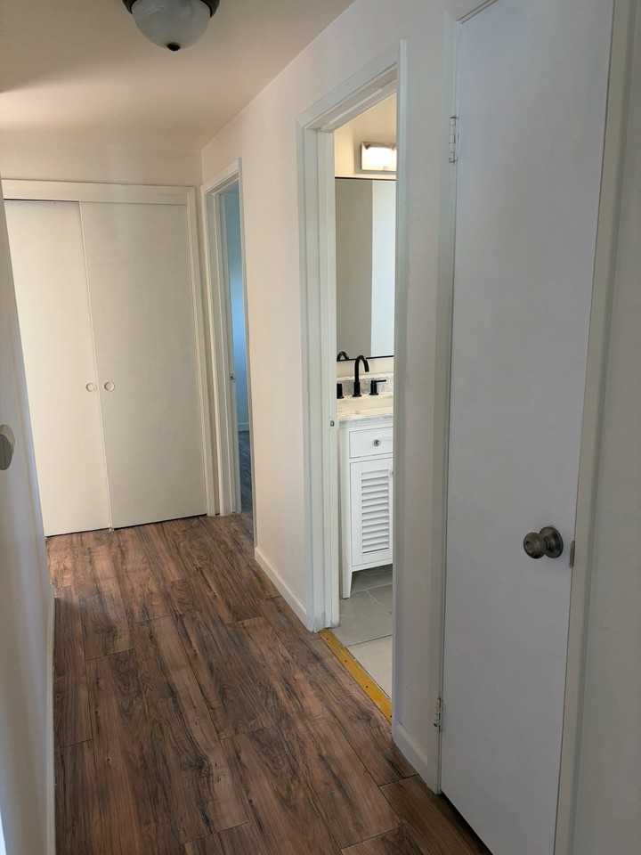 1237 Coronado Dr #1 - Photo 7 of 9