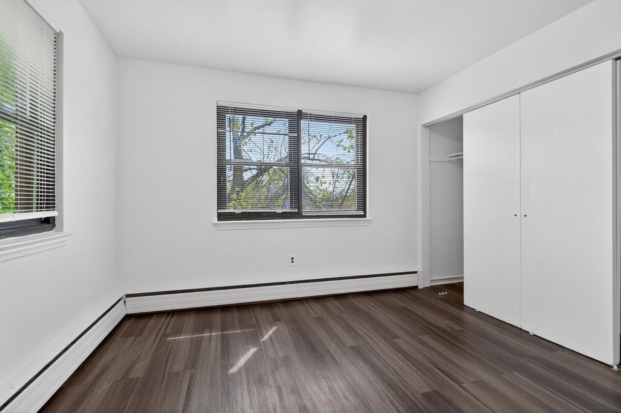 1356 Edgewood Ave #B - Photo 4 of 9