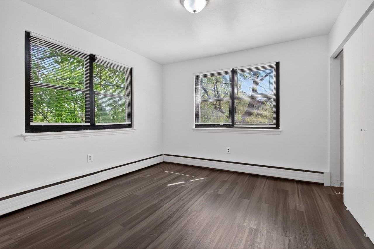 1356 Edgewood Ave #B - Photo 5 of 9