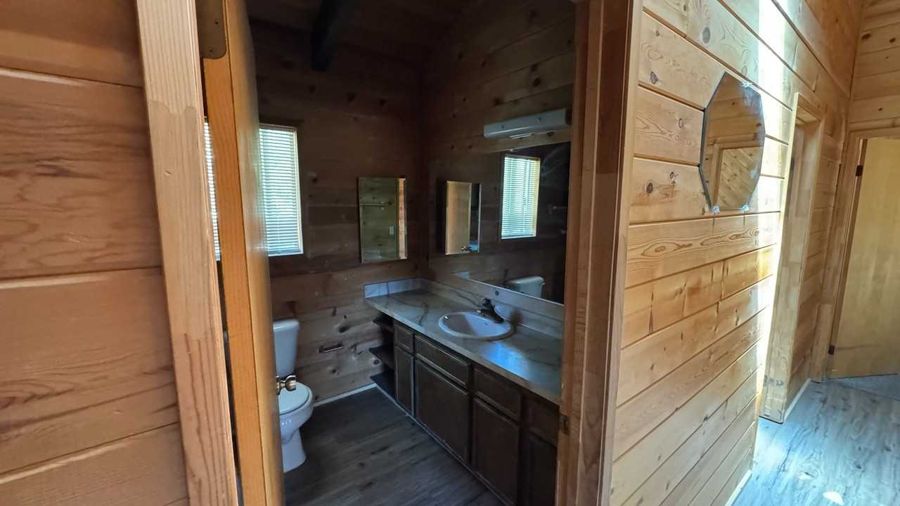 2805 Arctic Dr - Photo 7 of 24