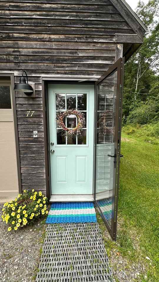 77 Maquoit Dr - Photo 2 of 11