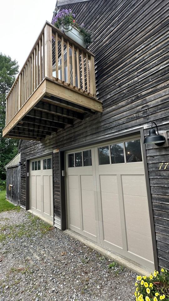 77 Maquoit Dr - Photo 3 of 11