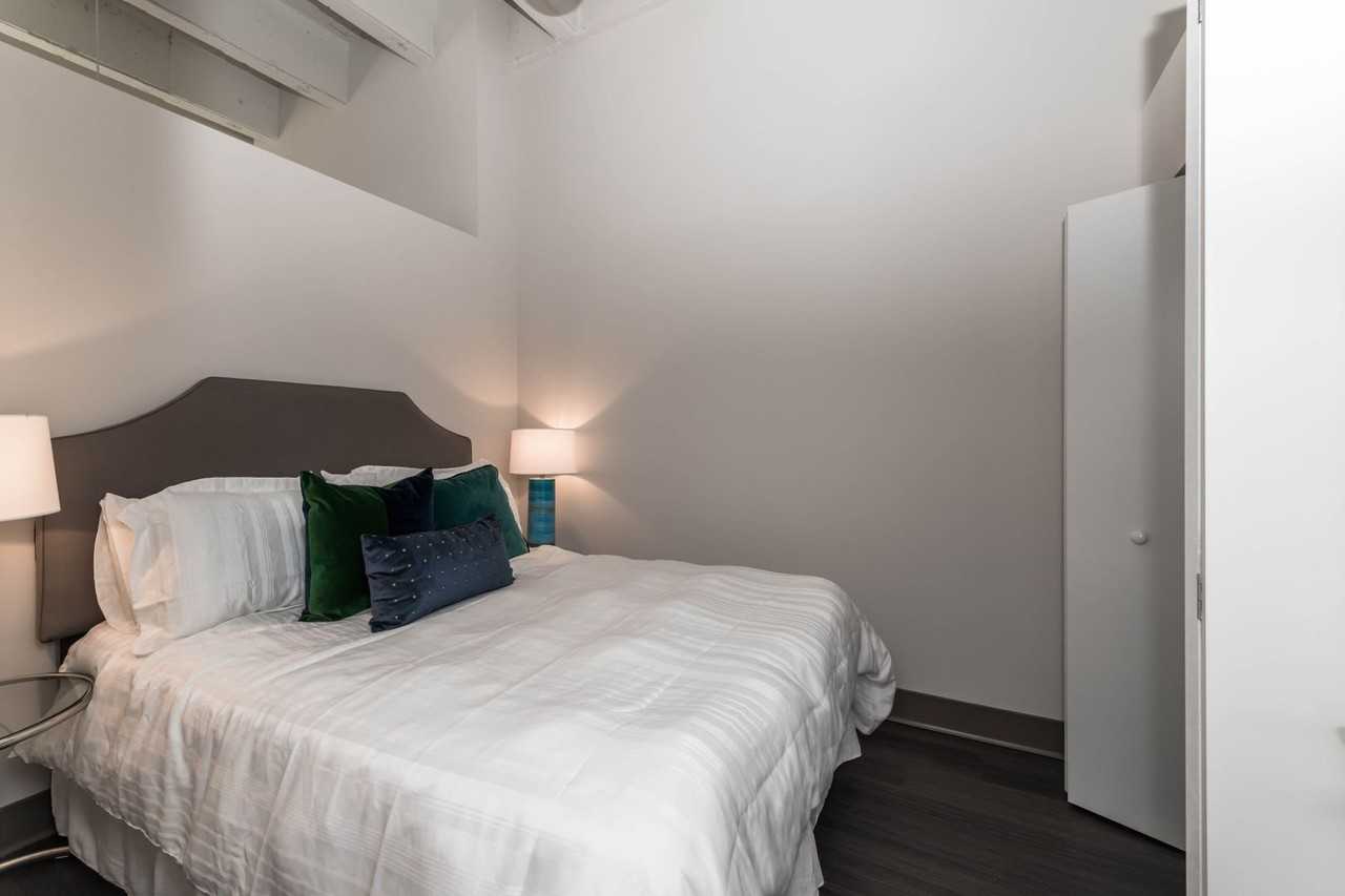 809 S Michigan Ave #1110 - Photo 3 of 7