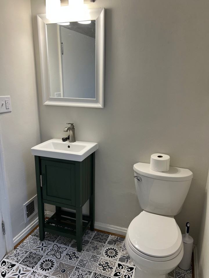 400 Main St #3 - Photo 2 of 10
