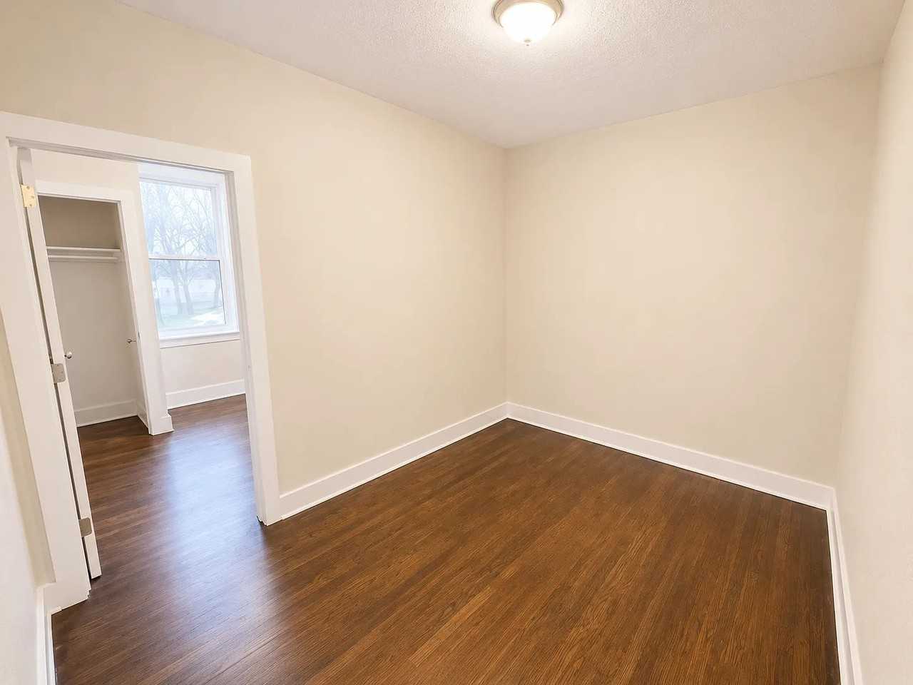 691 Elizabeth Ave #61 - Photo 5 of 8