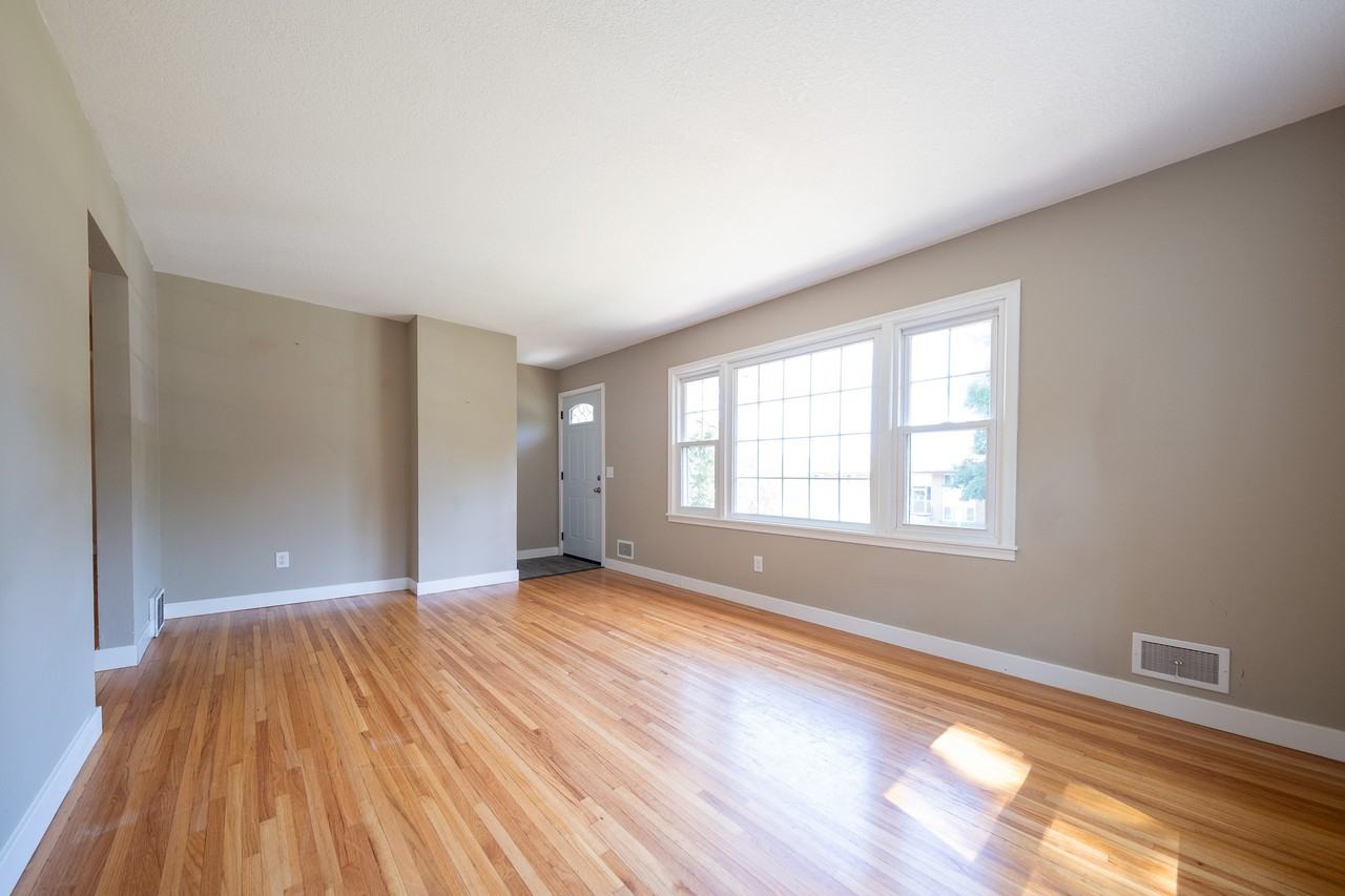 4103 Oregon Ave N #1 - Photo 7 of 33