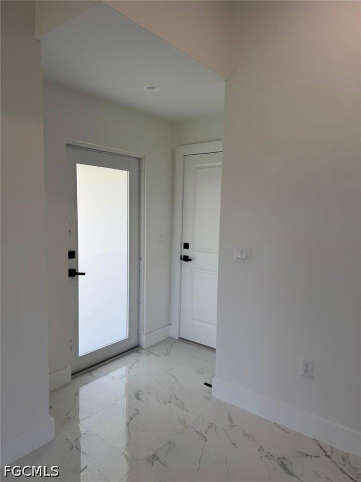 4677 Golfview Blvd - Photo 3 of 17