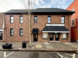 featured image of 196 Spring St #2