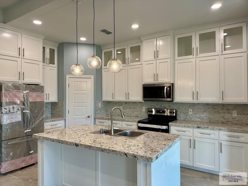 1790 CASTILLO ST. - Photo 3 of 21