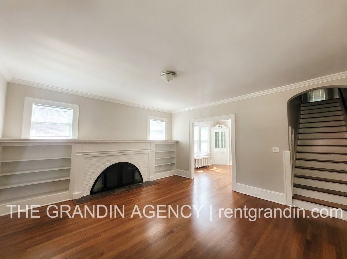 2110 Memorial Ave Sw #2110 - Photo 2 of 12