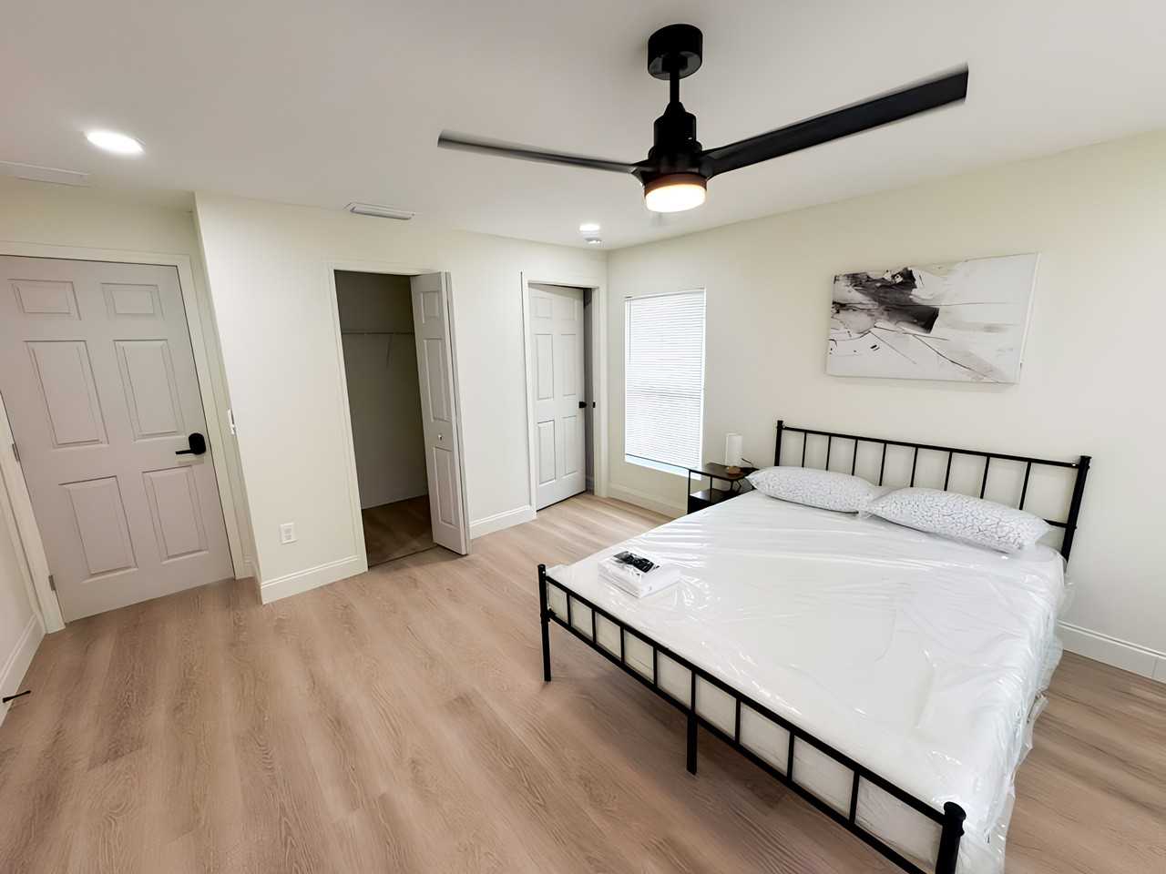 W Oak Ave - Photo 3 of 5