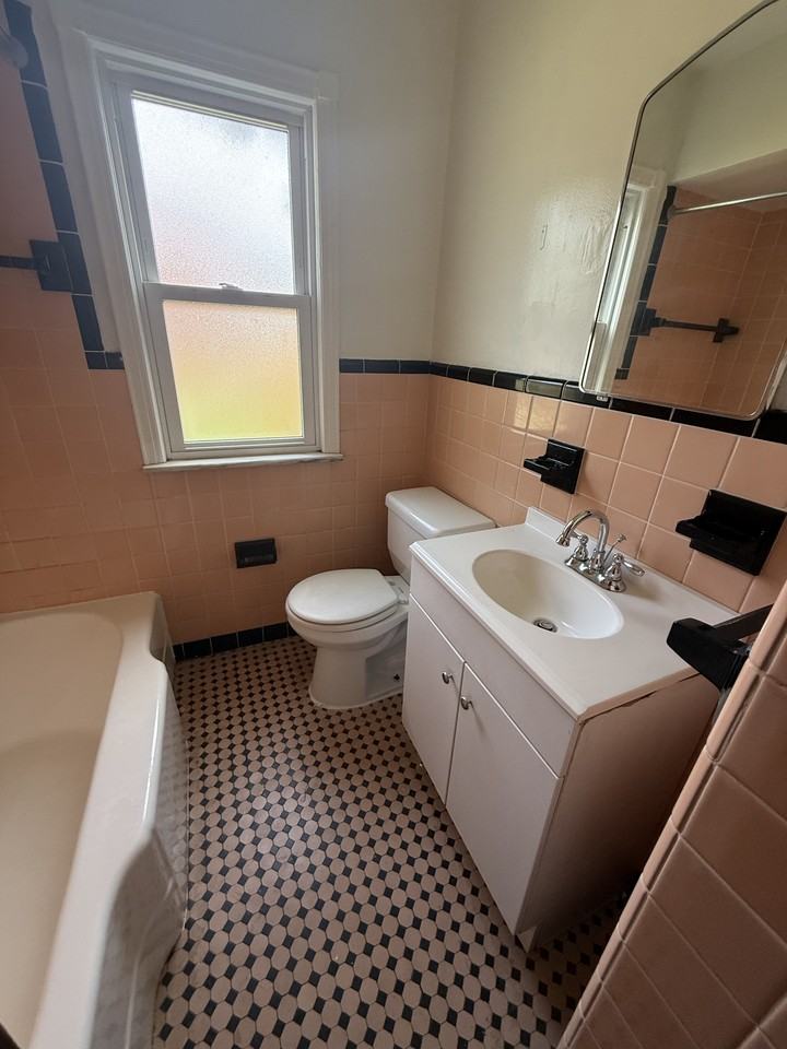 1115 Villaview Rd #1 - Photo 4 of 50