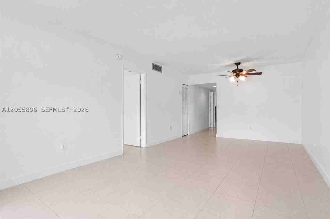 1740 Jefferson Ave #8 - Photo 2 of 14