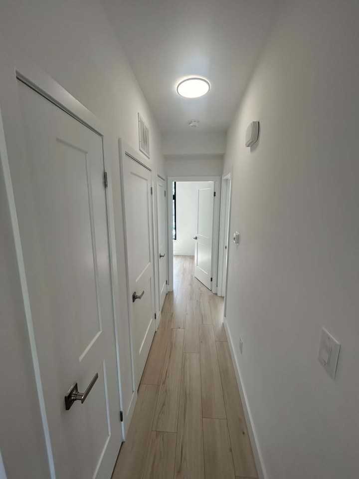 7277 Wilson Crescent - Photo 3 of 11