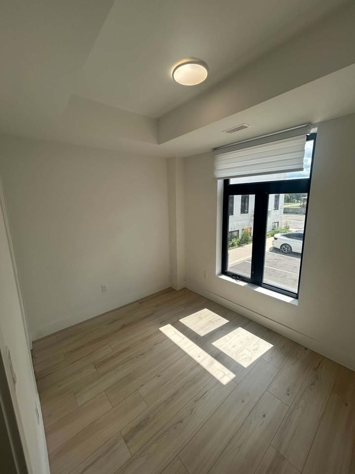7277 Wilson Crescent - Photo 7 of 11