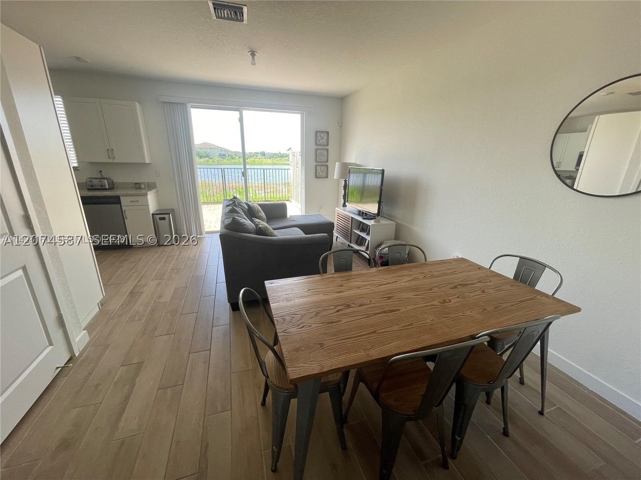 2346 Se 12th Ct - Photo 4 of 22