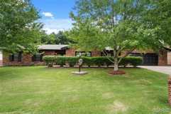 22 Sir Lawrence Dr - Photo 1 of 1