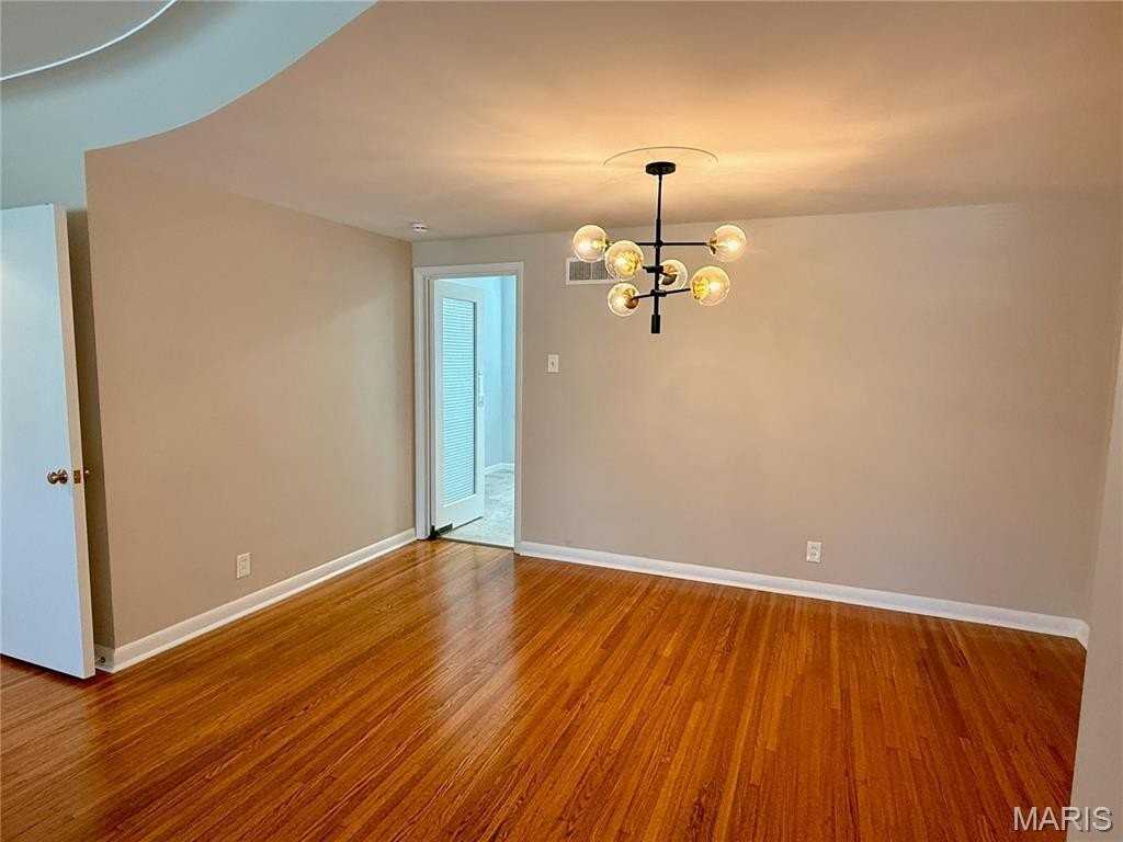 8722 Delmar Blvd #1W - Photo 2 of 24