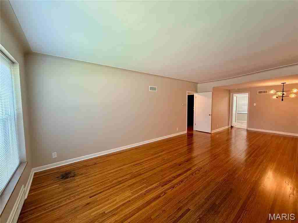 8722 Delmar Blvd #1W - Photo 5 of 24