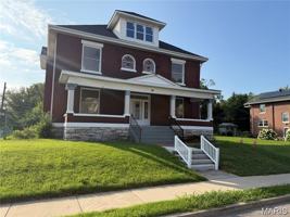 featured image of 570 Washington Pl