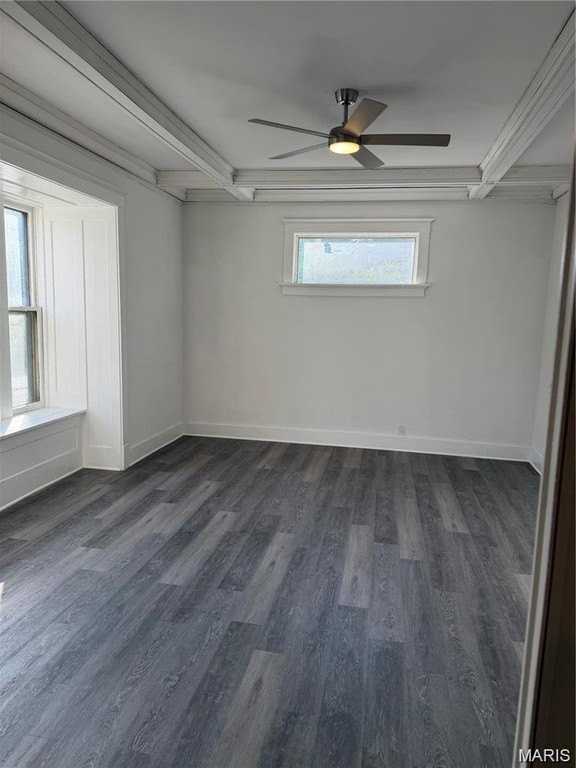 570 Washington Pl - Photo 7 of 15