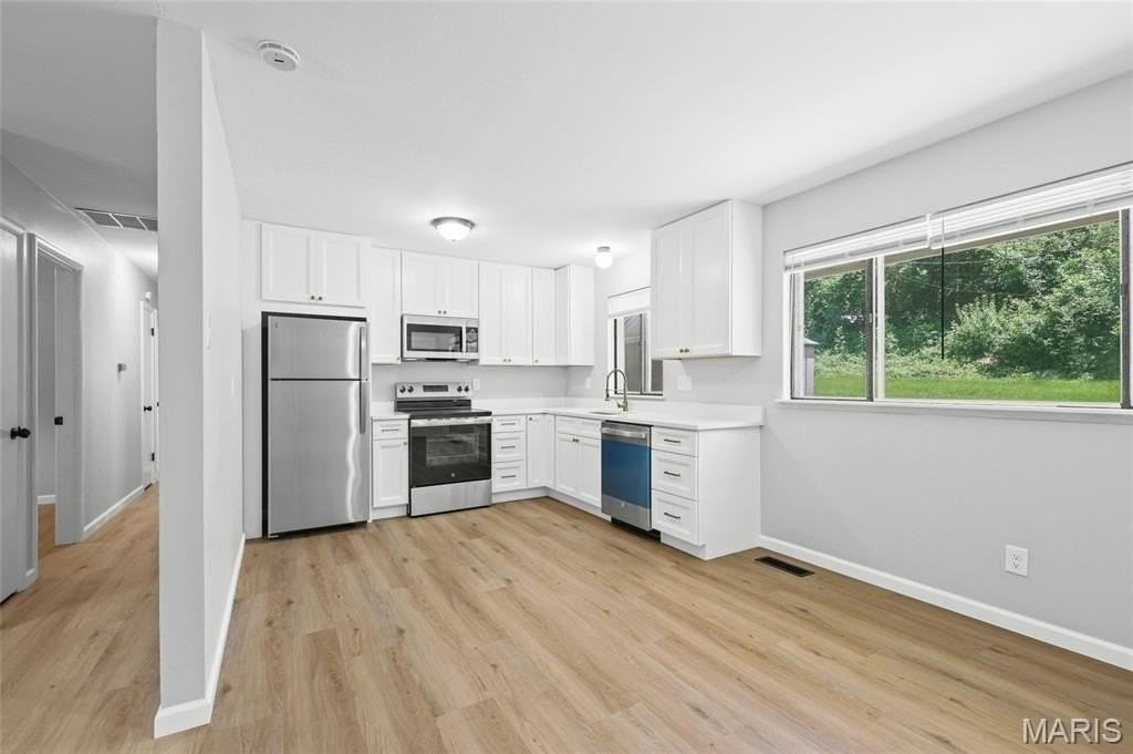 404 Spring Meadows Dr - Photo 4 of 38