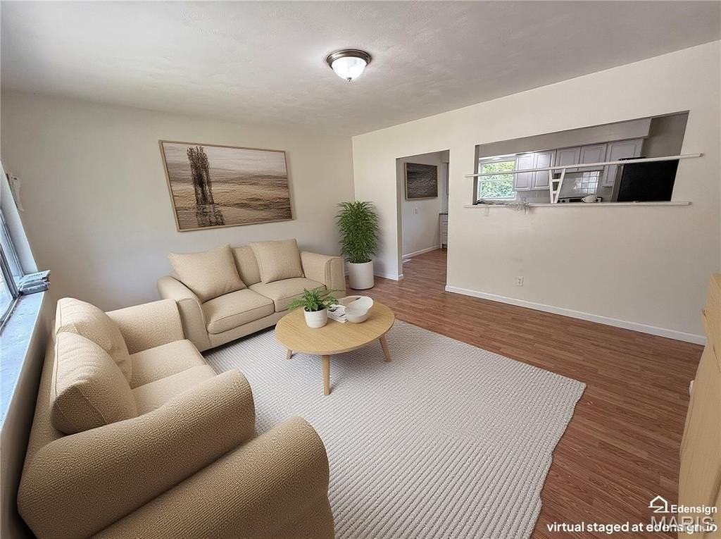 10078 Green Valley Dr - Photo 3 of 28
