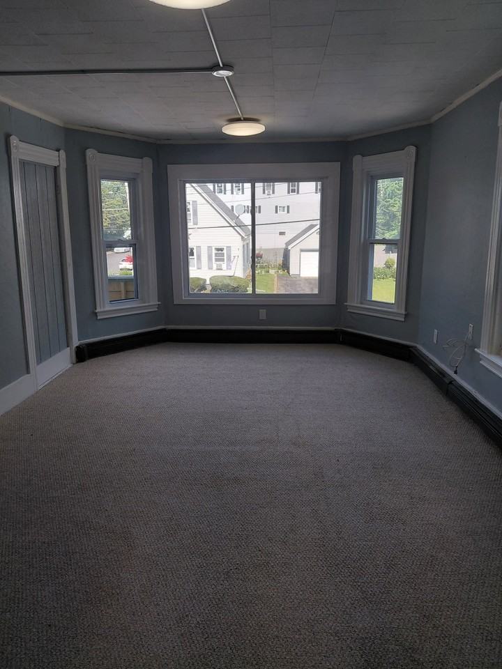 117 Pine St #2 - Photo 4 of 7